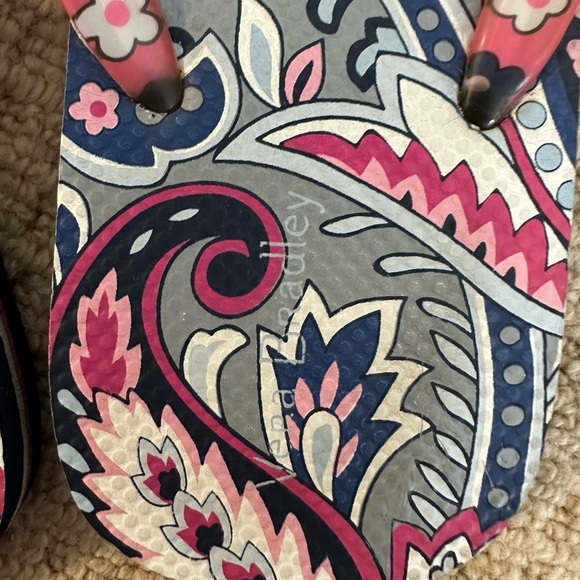 Vera Bradley flip-flops - Picture 2 of 7